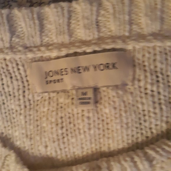 Sweater - Picture 2 of 2